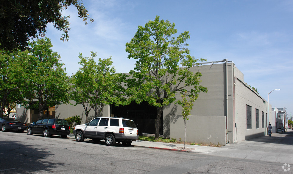 150 Forest Ave, Palo Alto, CA à louer - Photo du bâtiment - Image 2 de 10