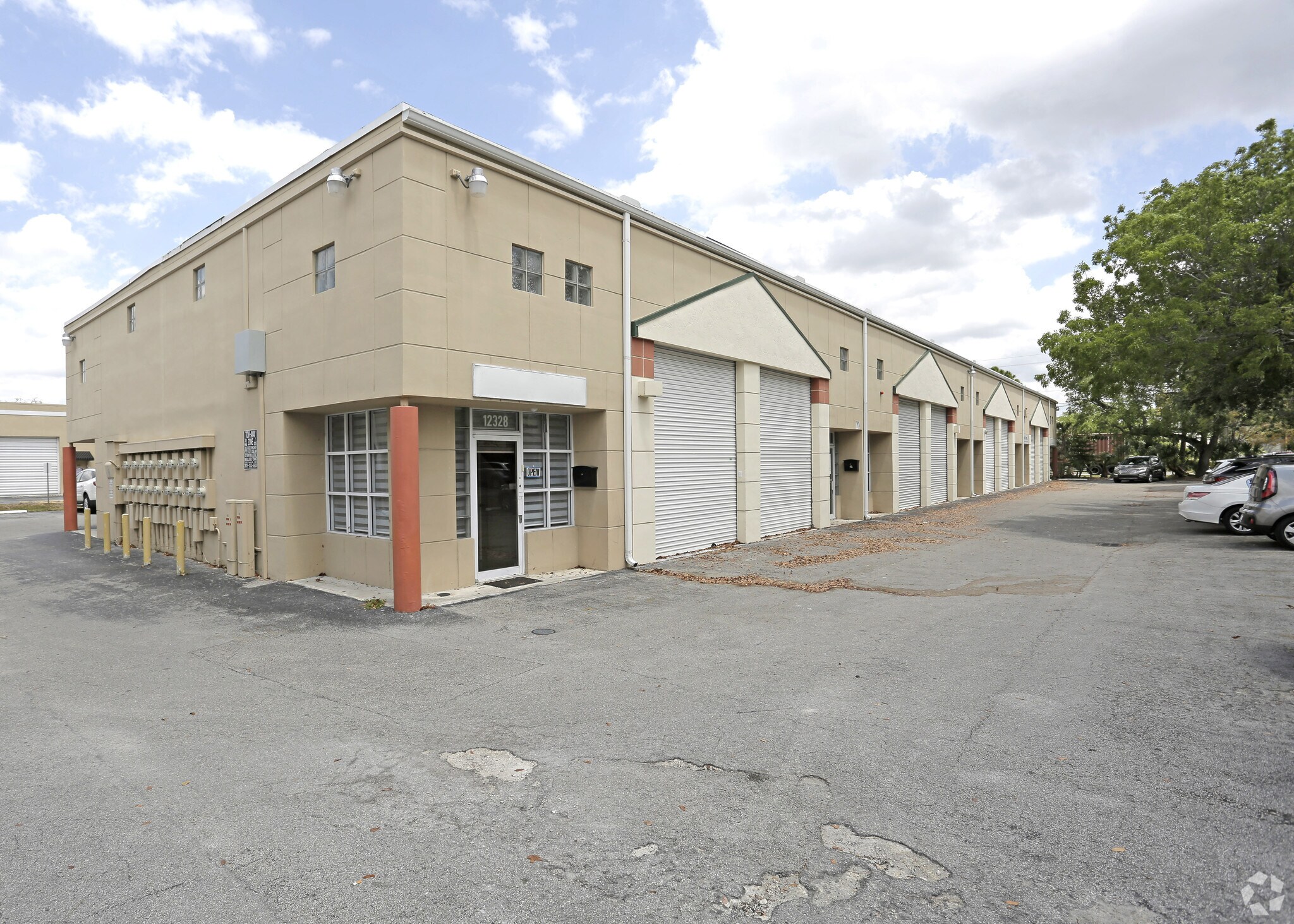 12300-12316 SW 132nd Ct, Miami, FL à vendre Photo principale- Image 1 de 5