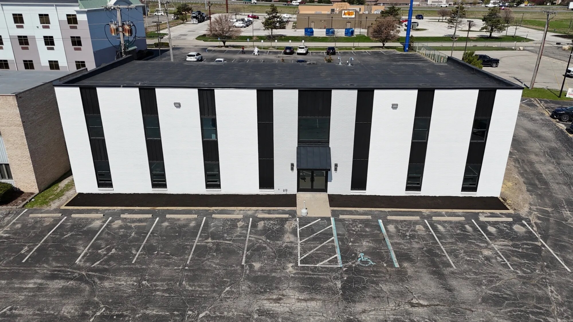 27493 Holiday Ln, Perrysburg, OH à vendre Photo du bâtiment- Image 1 de 1