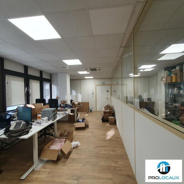 Bureau dans Grenoble à louer - Photo intérieure - Image 2 de 9