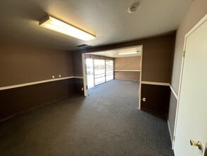 10178-10182 I Ave, Hesperia, CA for lease Interior Photo- Image 2 of 5