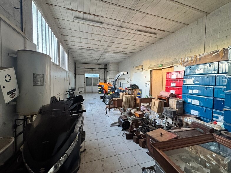 42 Avenue De L'Yser, Houilles for sale - Building Photo - Image 3 of 9