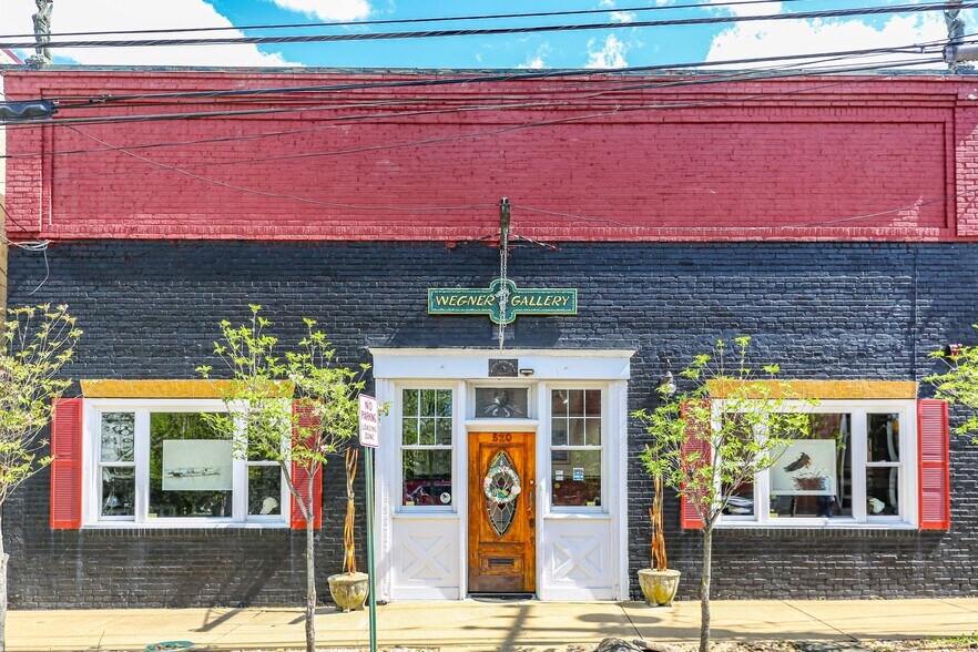 520 Wolfe St, Fredericksburg, VA à vendre - Photo du bâtiment - Image 2 de 8