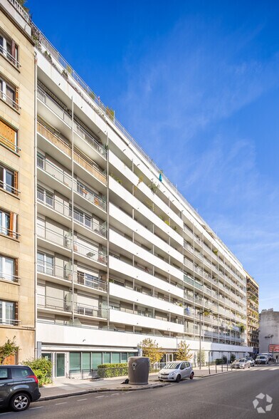 122 Rue De La Croix Nivert, Paris for lease - Building Photo - Image 2 of 7