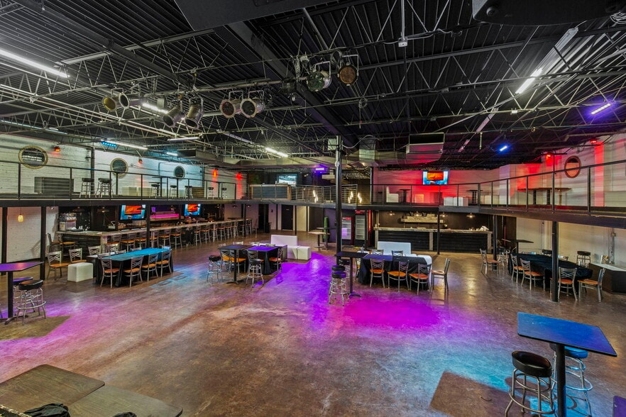 110 E South St, Jackson, MS for sale - Interior Photo - Image 2 of 67