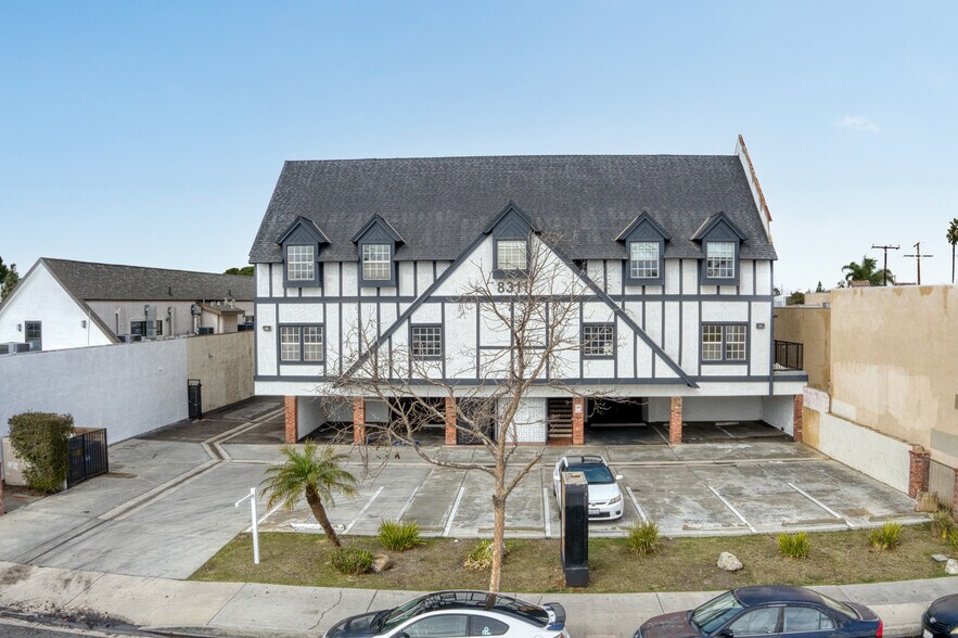 8311 Westminster Blvd, Westminster, CA à louer - Photo du bâtiment - Image 3 de 71
