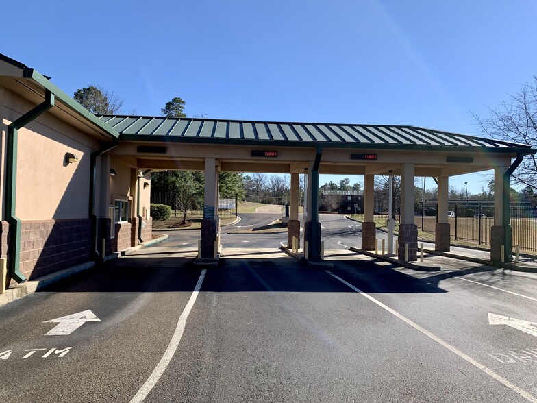 139 Plaza Dr, Brandon, MS for sale - Building Photo - Image 3 of 29