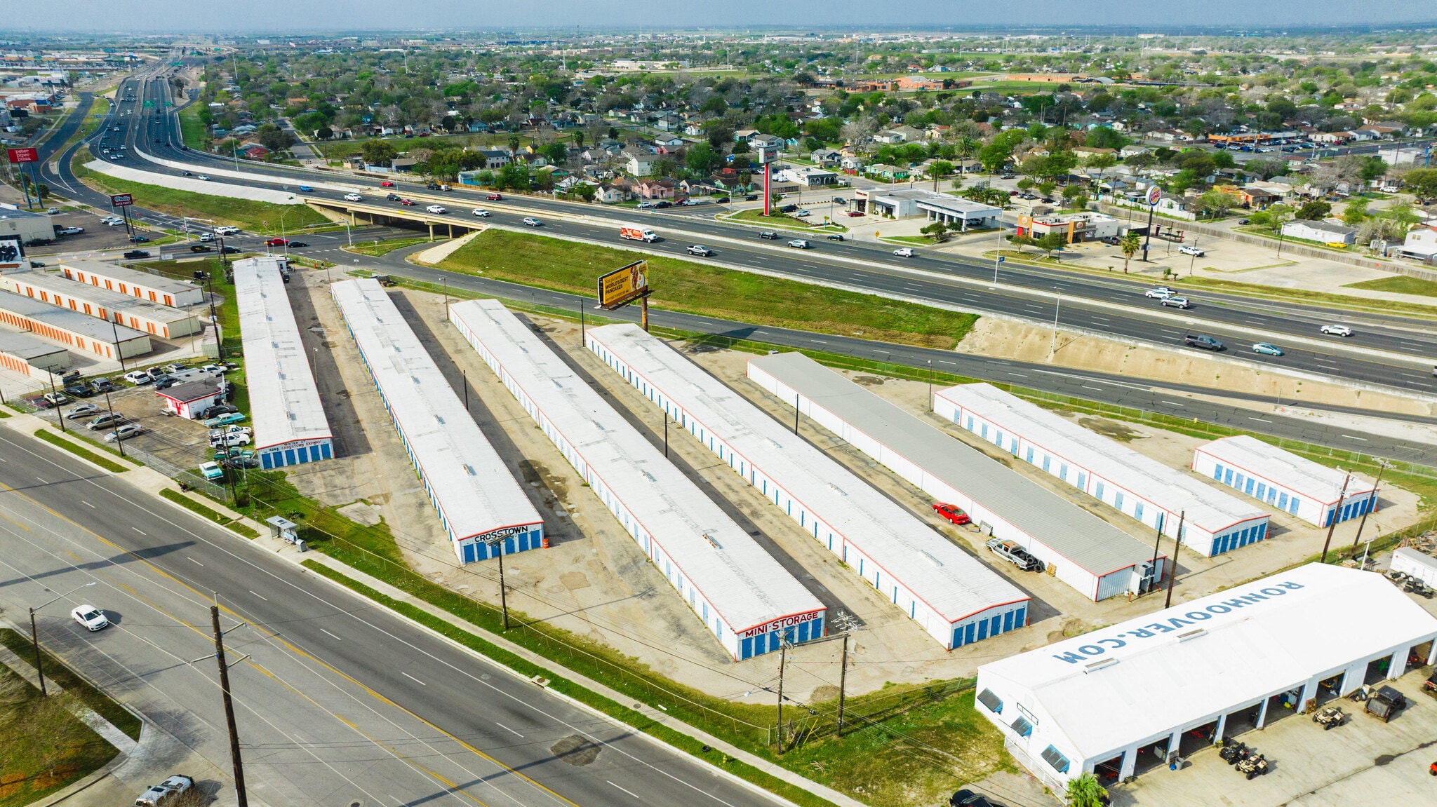 4066 Crosstown Expy, Corpus Christi, TX for sale Primary Photo- Image 1 of 7
