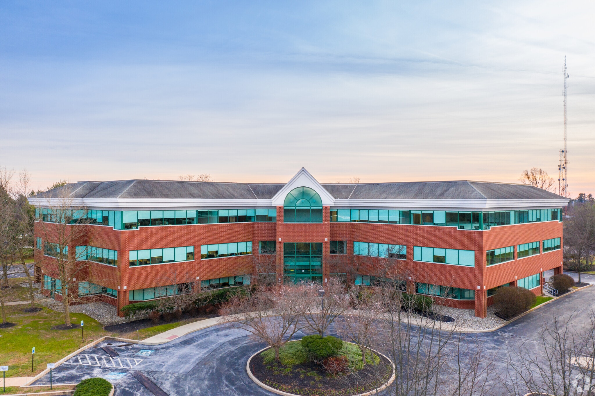 14 Campus Blvd, Newtown Square, PA for lease Building Photo- Image 1 of 5
