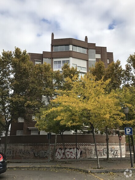 Calle Luis Braille, 8, Coslada, Madrid à vendre - Photo du bâtiment - Image 2 de 2