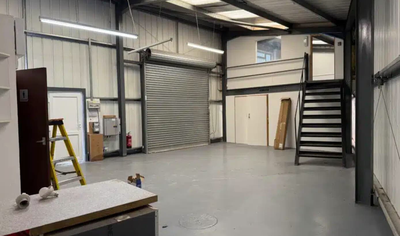 Caton Cross, Ashburton for lease Interior Photo- Image 1 of 3