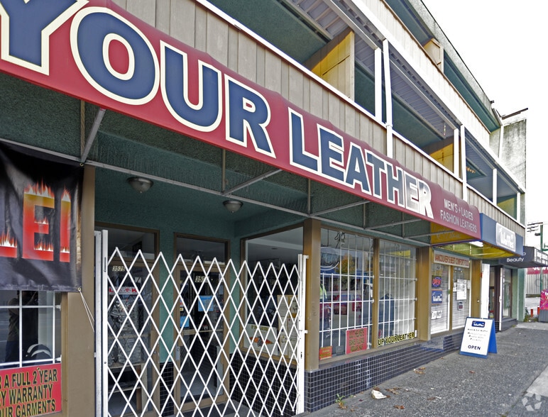 3525-3539 E Hastings St, Vancouver, BC for lease - Building Photo - Image 3 of 19