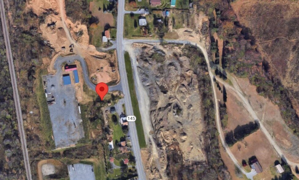 1141 Riverview Dr, Walnutport, PA à vendre - Photo du bâtiment - Image 2 de 4