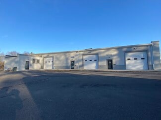 Plus de détails pour 550 Davisville Rd, Warminster Township, PA - Industriel à louer