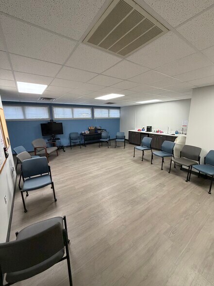 255 N Miami St, Wabash, IN à vendre - Photo intérieure - Image 3 de 13