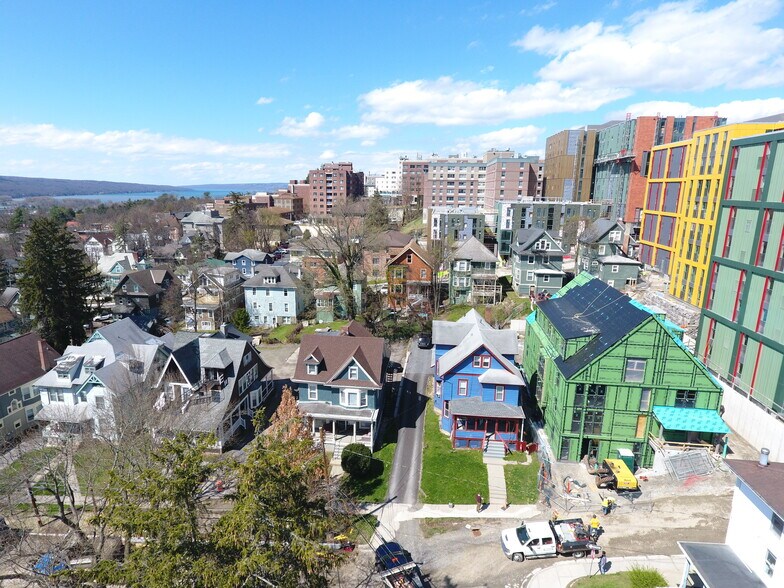 116 Cook St, Ithaca, NY à vendre - Photo du bâtiment - Image 3 de 32