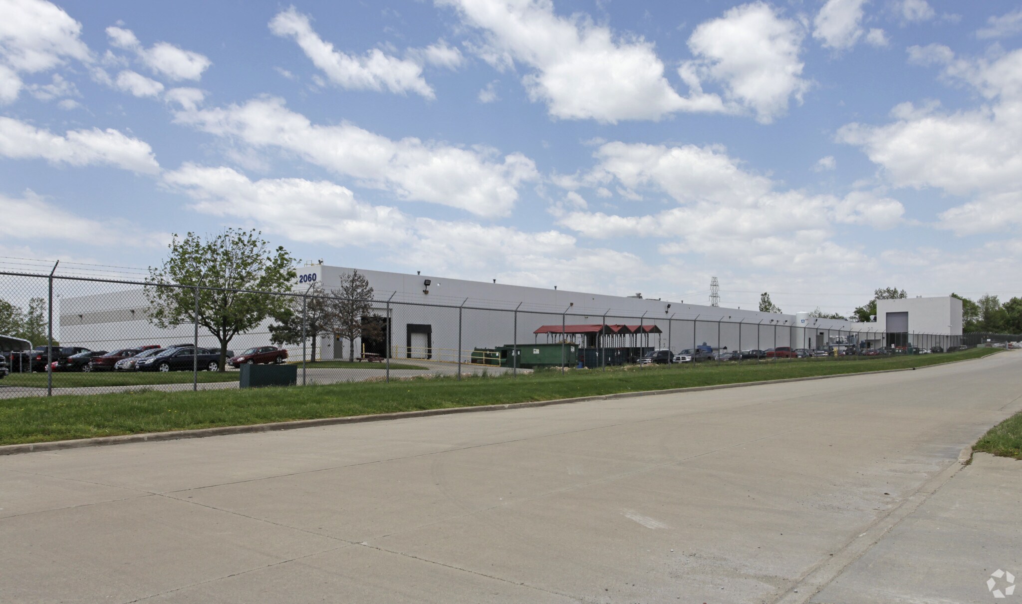 2060 Heller Dr, Dayton, OH à vendre Photo principale- Image 1 de 3