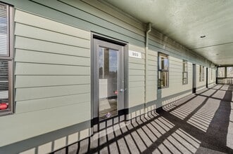 25500 SE Stark St, Gresham, OR à louer Photo du bâtiment- Image 1 de 11