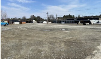 Plus de détails pour 2460 Route 30, Mayfield, NY - Commerce de détail à louer