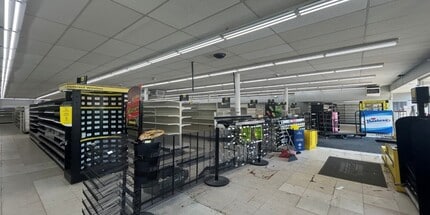 325 E 8th Ave, Homestead, PA à vendre Photo intérieure- Image 1 de 2