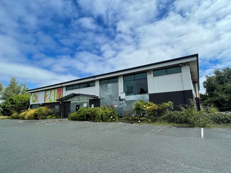 Hallens Dr, Wednesbury à louer - Photo principale - Image 3 de 5