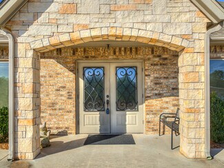 Plus de détails pour 1917 Commerce, Choctaw, OK - Bureau à vendre