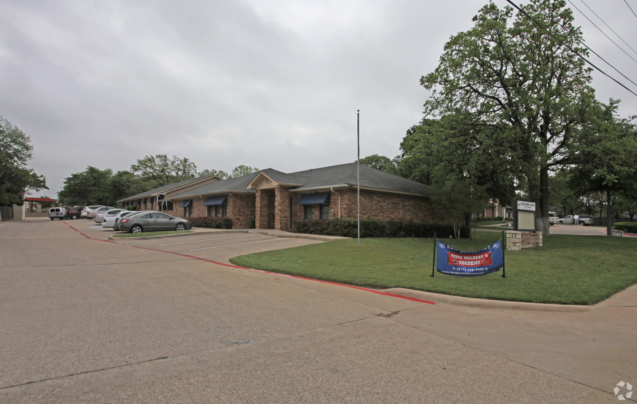 4601 Hawkins Cemetery Rd, Arlington, TX à louer Photo principale- Image 1 de 5