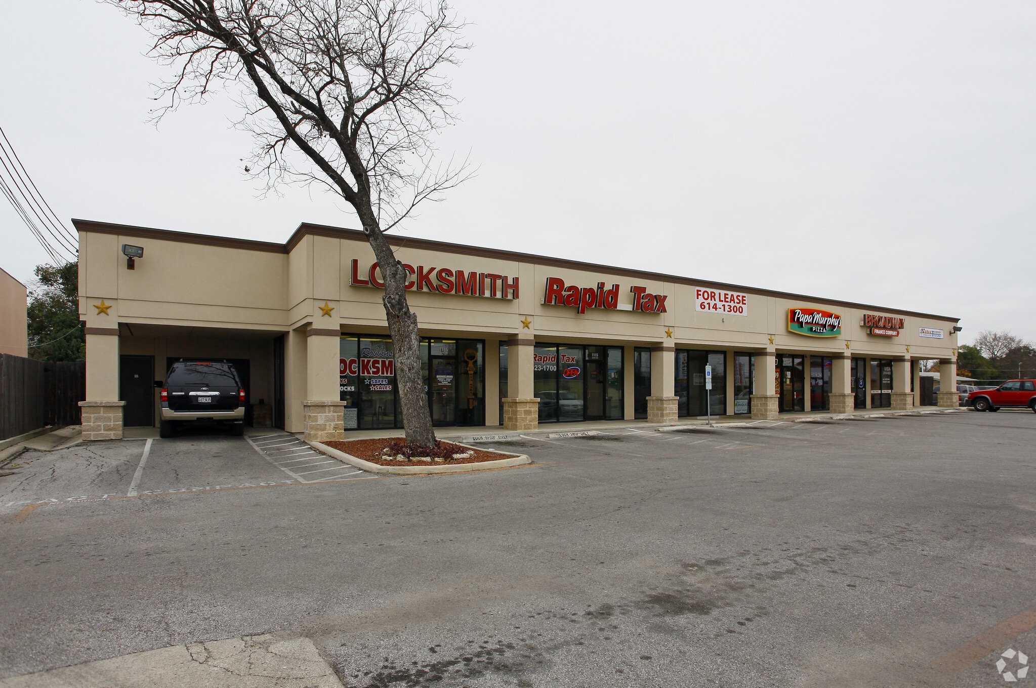 1115 SW Military Dr, San Antonio, TX for lease Building Photo- Image 1 of 4