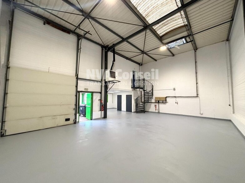8 Rue Emile Sehet, Taverny for lease - Interior Photo - Image 2 of 8
