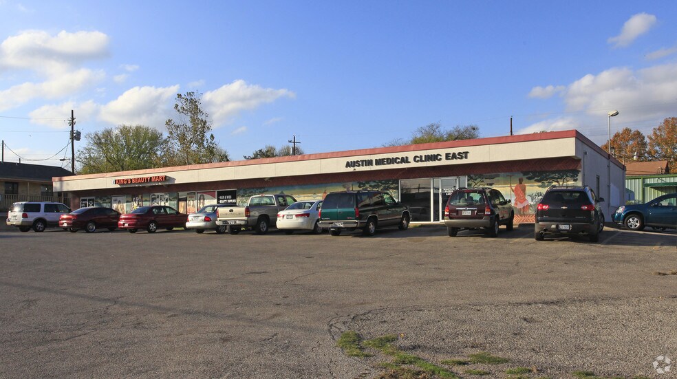 3230-3232 E Martin Luther King Jr Blvd, Austin, TX à louer - Photo du bâtiment - Image 2 de 4