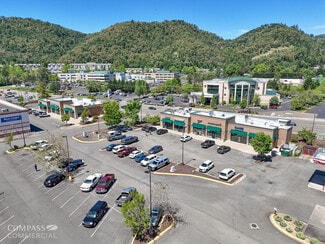 Plus de détails pour Newton Creek Retail Center – Commerce de détail à vendre, Roseburg, OR