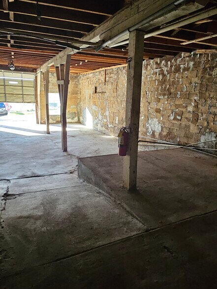 5262 Bouldercrest Rd, Ellenwood, GA à vendre - Photo du bâtiment - Image 3 de 10