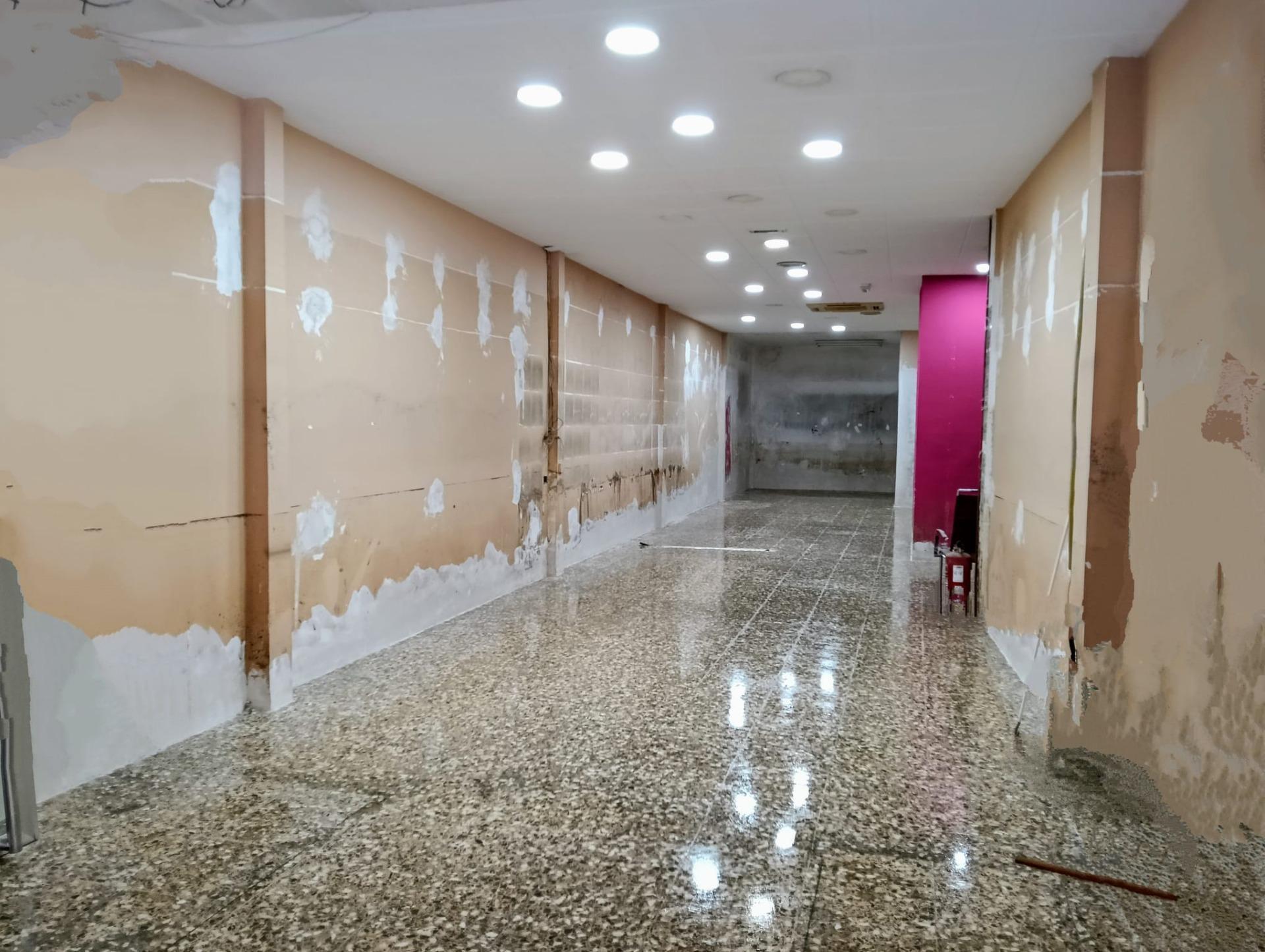 Retail in Algemesí for sale Interior Photo- Image 1 of 9