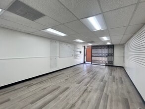 515-525 N Azusa Ave, La Puente, CA for lease Interior Photo- Image 1 of 7