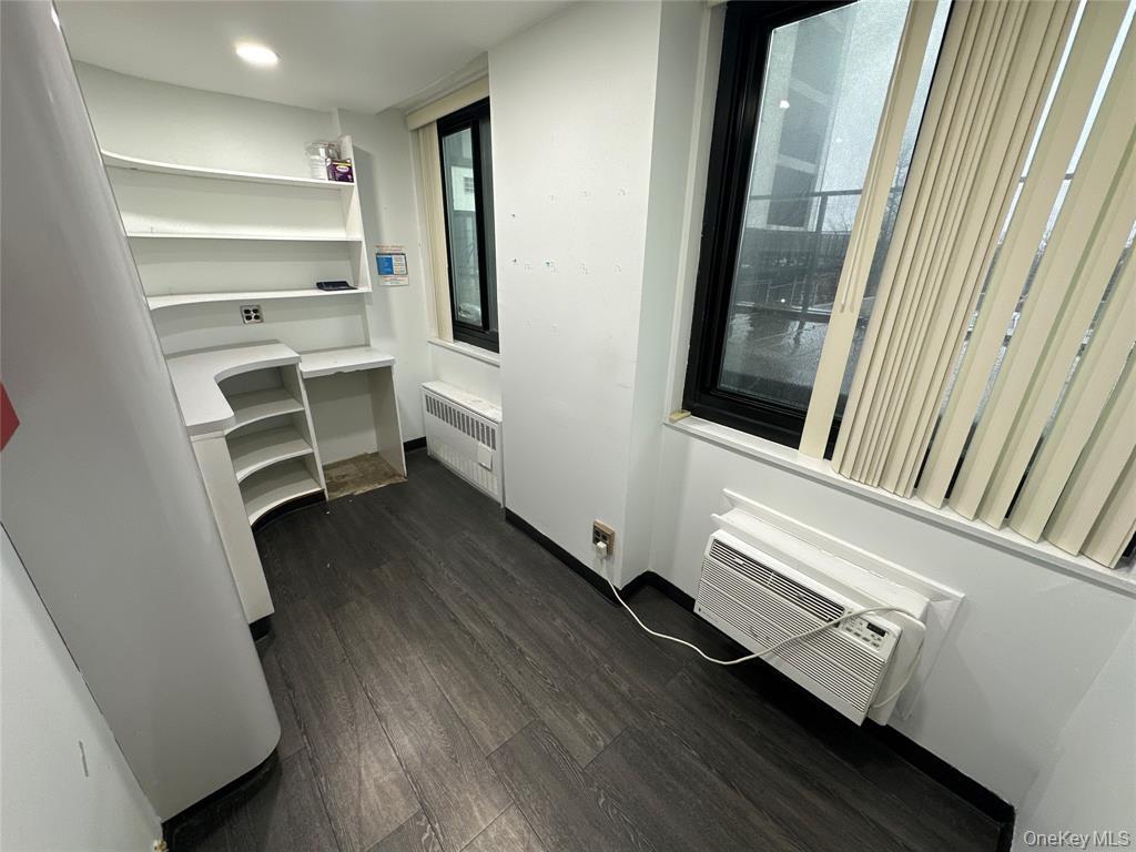 711A-711D Seagirt Ave, Far Rockaway, NY à louer Photo intérieure- Image 1 de 1