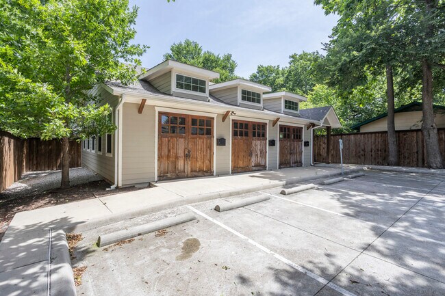 More details for 303 E Broad St, Mansfield, TX - Office for Lease