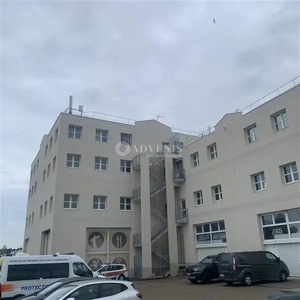 Office in Montpellier for sale - Building Photo - Image 2 of 12