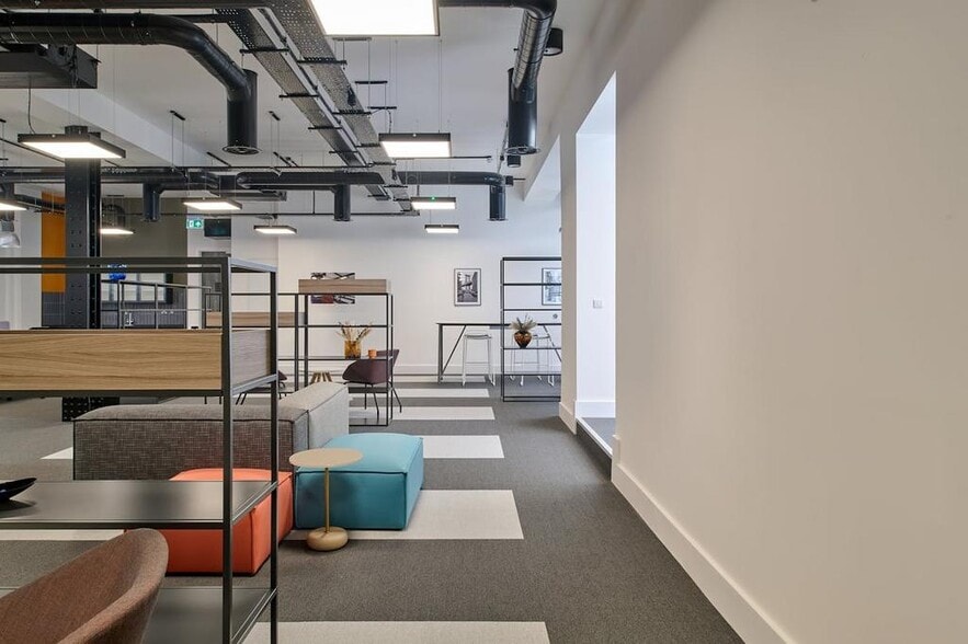 65 New St, Birmingham à louer - Photo du bâtiment - Image 3 de 86