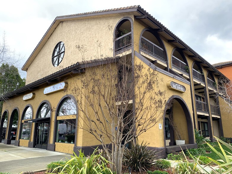 2380 Salvio St, Concord, CA for lease - Building Photo - Image 2 of 7