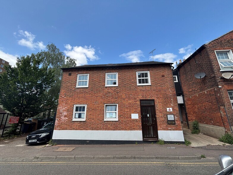 1B Roise St, Bedford à louer - Photo du bâtiment - Image 2 de 2