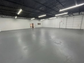 14605 49th St N, Clearwater, FL for lease Interior Photo- Image 2 of 4