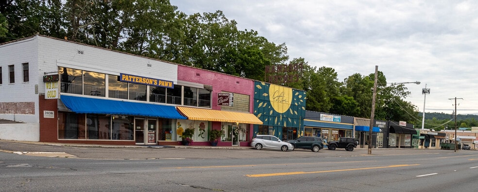 2100 Central Ave, Hot Springs, AR à louer - Photo du bâtiment - Image 1 de 5