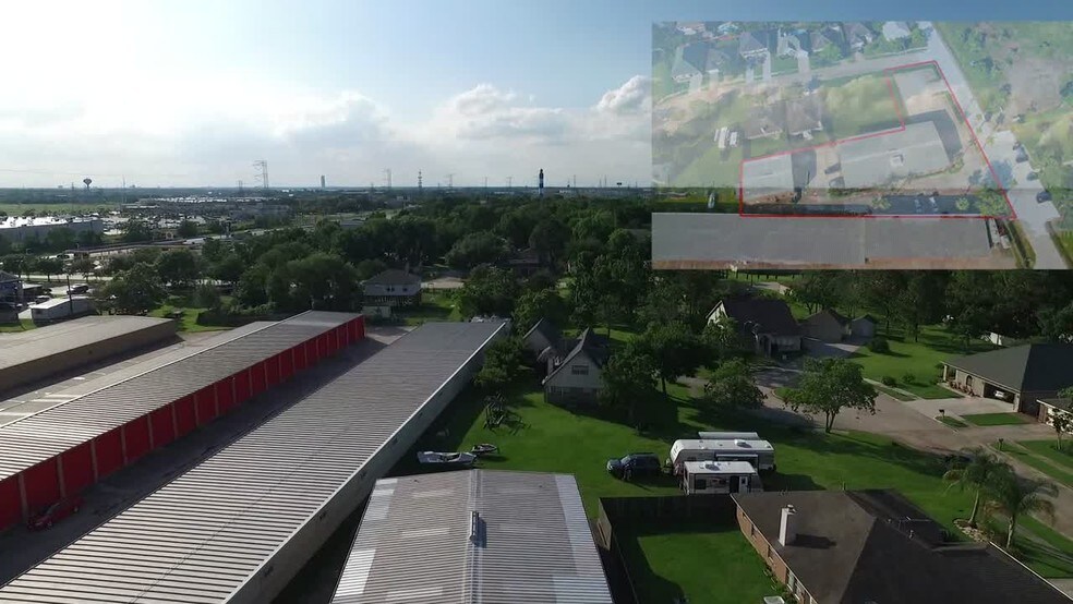 601 Cien Rd, Kemah, TX à vendre - Vidéo sur l’inscription commerciale - Image 2 de 12