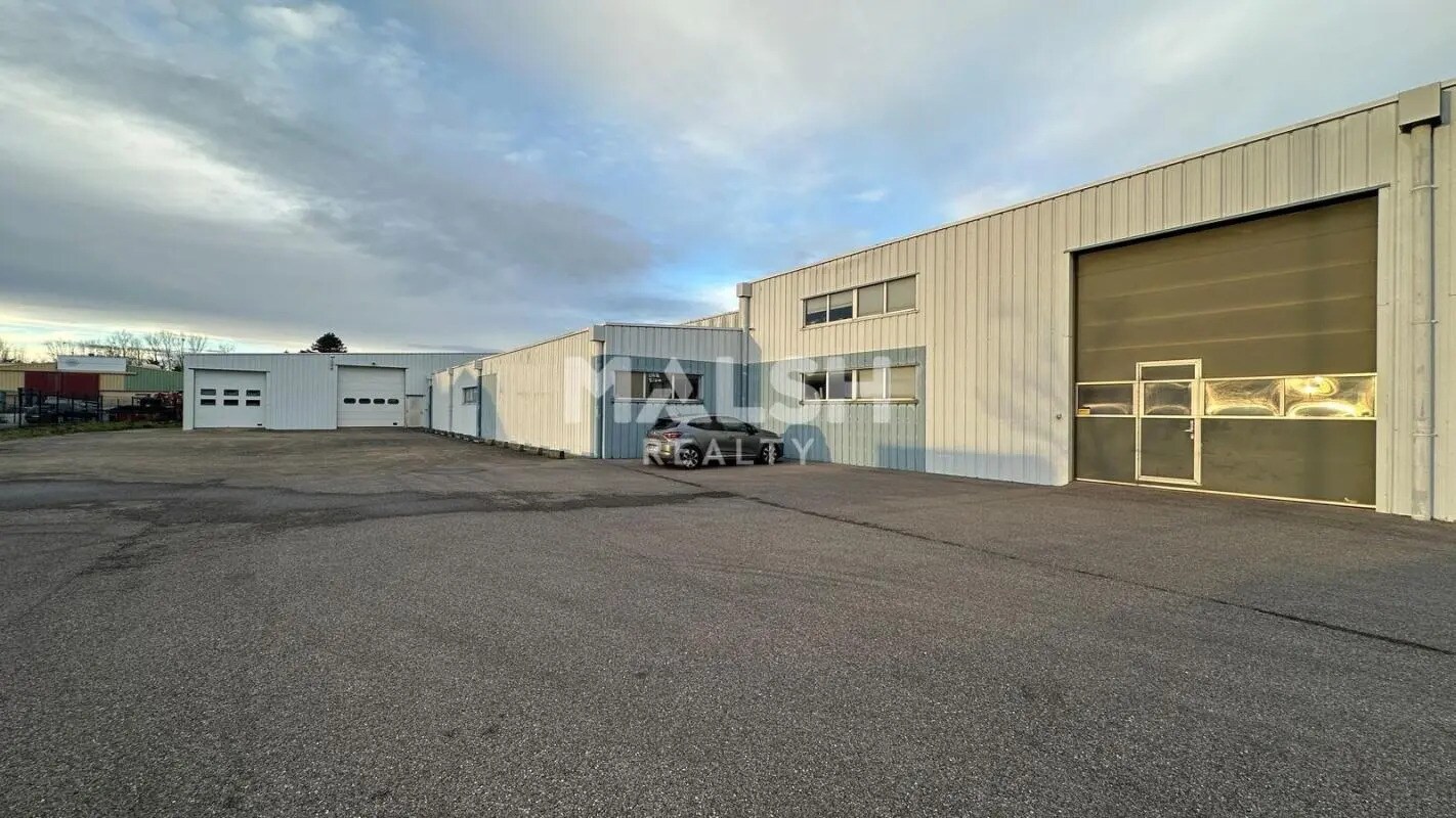 Flex in Saint-André-de-Corcy for sale Building Photo- Image 1 of 11