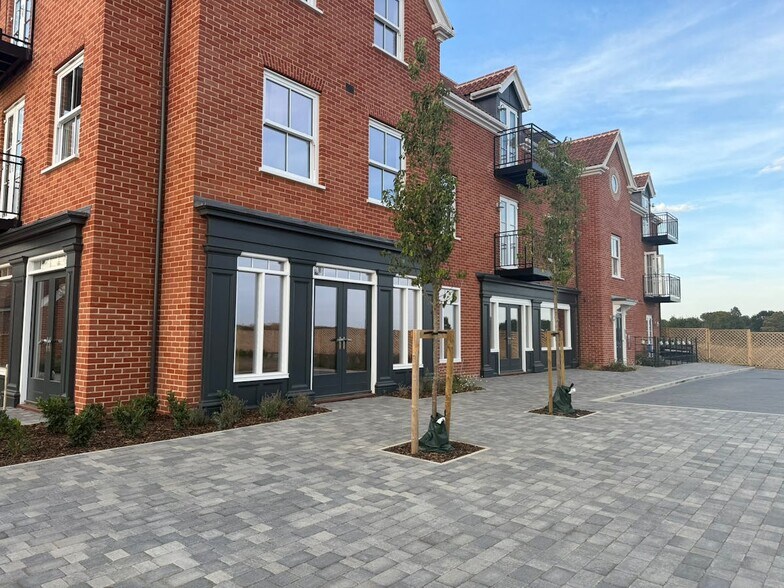 Long Rd, Manningtree à louer - Photo du bâtiment - Image 2 de 6