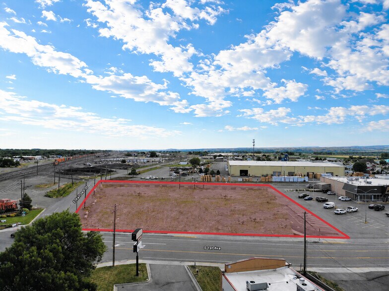 103 1st Ave, Laurel, MT à vendre - Photo du bâtiment - Image 3 de 6