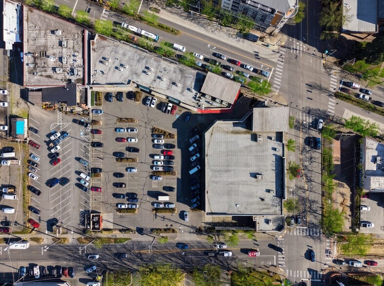 12513 Lake City Way NE, Seattle, WA for sale - Building Photo - Image 2 of 9