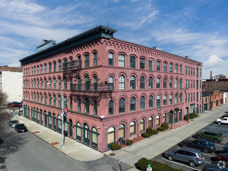 514 Fulton St, Troy, NY for lease - Building Photo - Image 2 of 26