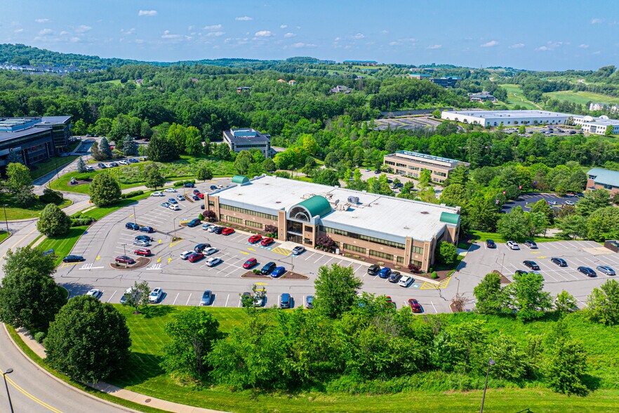 400 Technology Dr, Canonsburg, PA à louer - Photo du bâtiment - Image 3 de 9