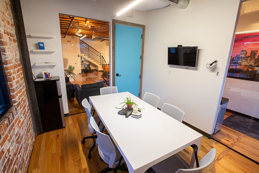 914 Inca St, Denver, CO for lease - Interior Photo - Image 2 of 9